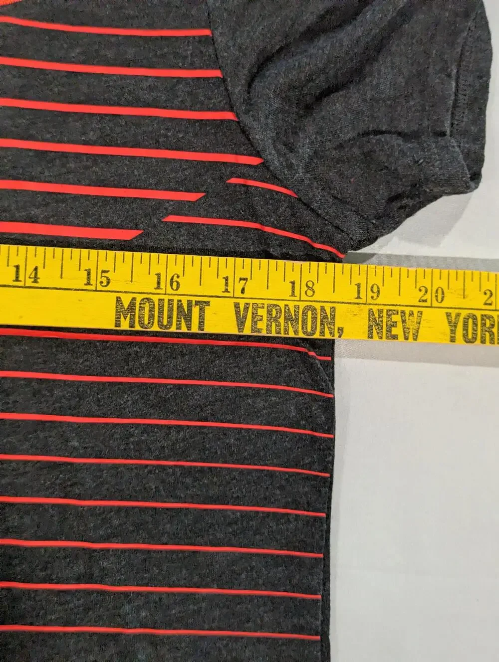Nike Shirt Youth L Gray Dri-FIT Soccer Striped The Nike Tee Crew Neck Athletic